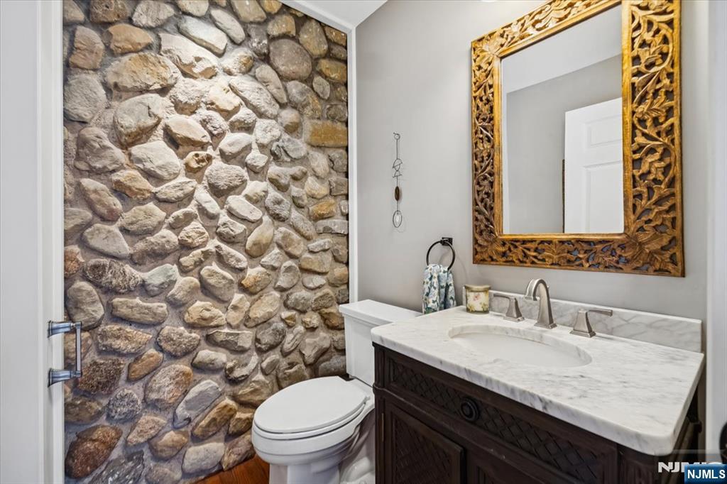 138 Chestnut Ridge Road, Saddle River, NJ, 07458