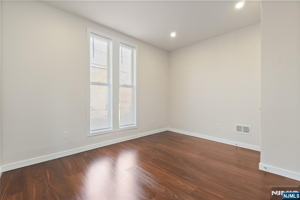 826 George Street 1st Floor - Photo 3
