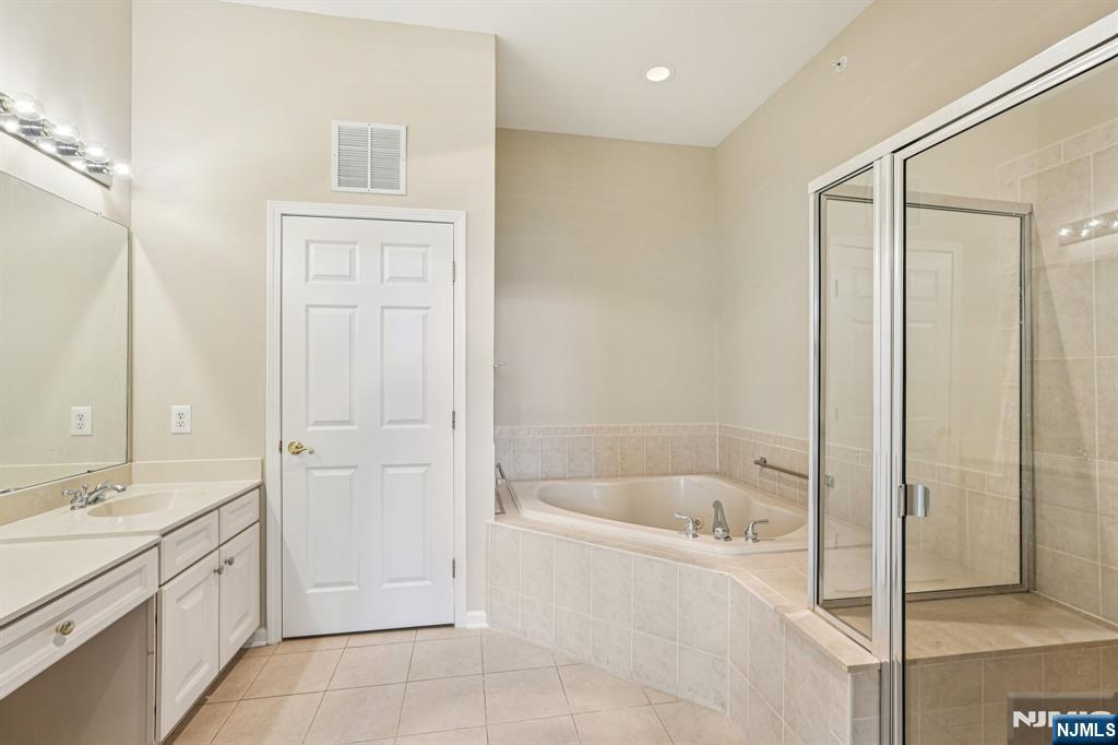 516 Four Seasons Drive