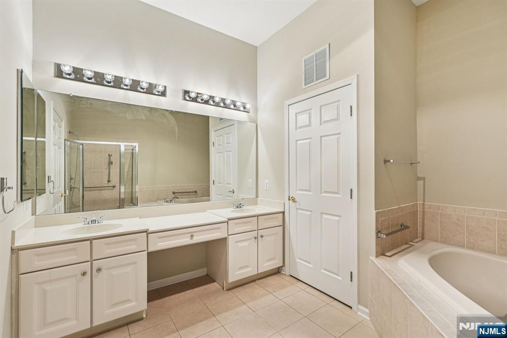 516 Four Seasons Drive