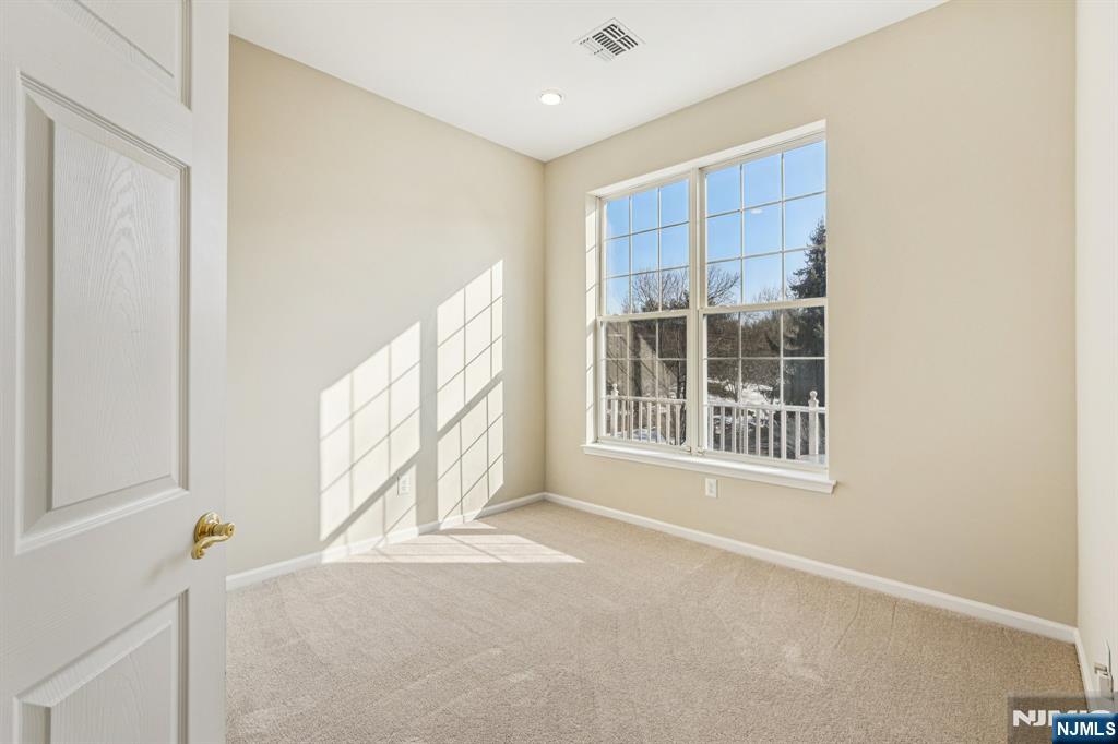 516 Four Seasons Drive