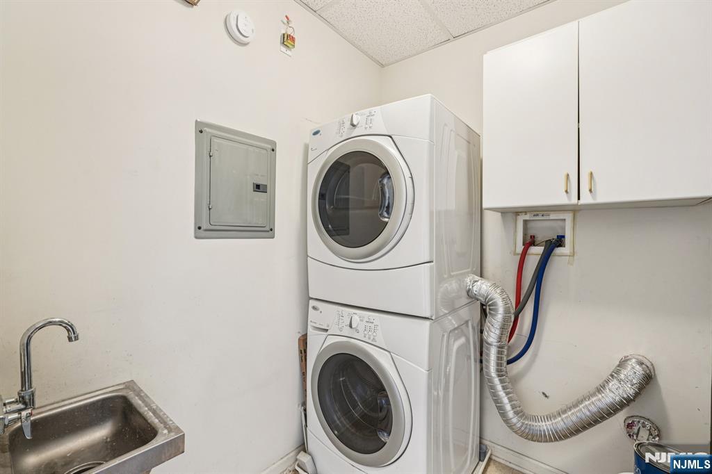 516 Four Seasons Drive