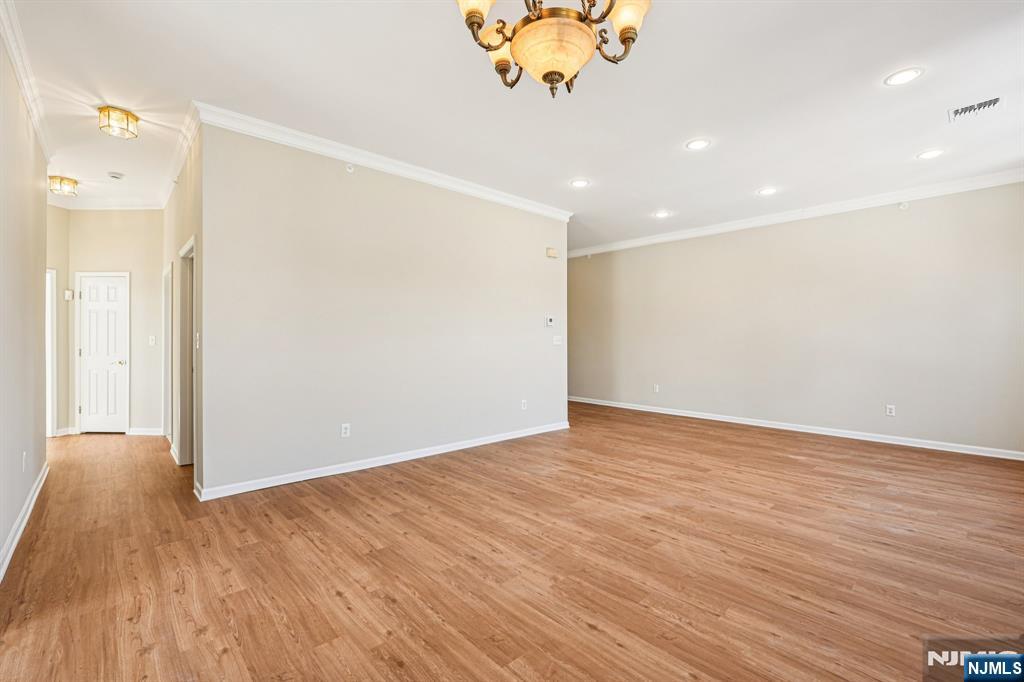 516 Four Seasons Drive