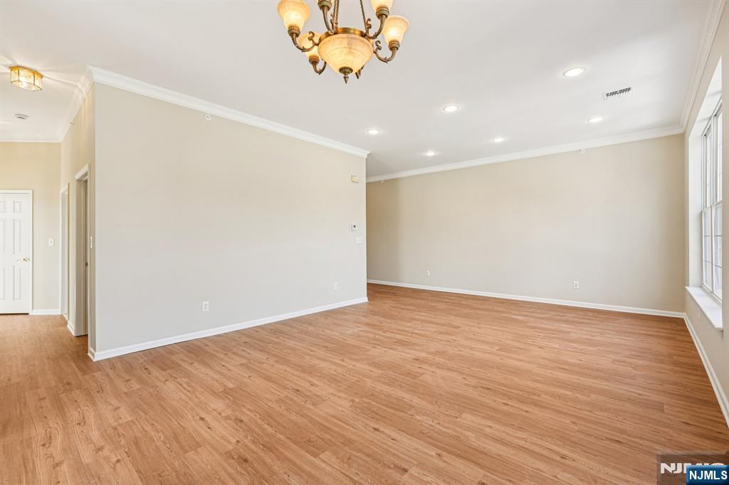 516 Four Seasons Drive