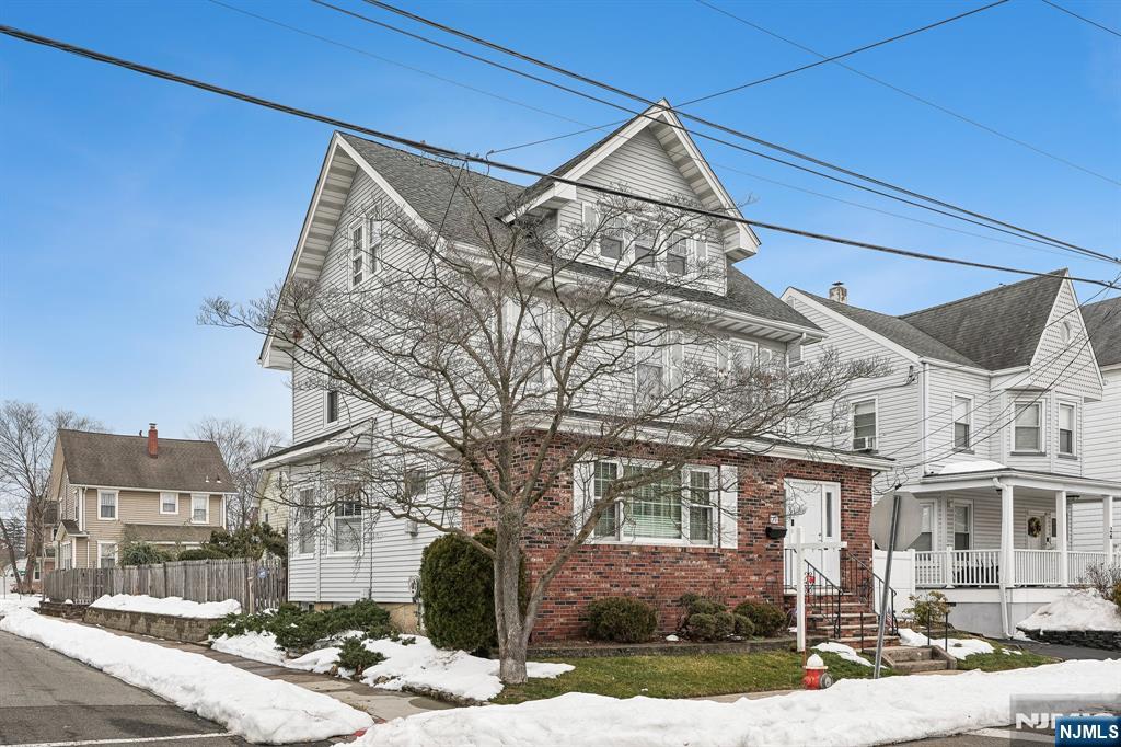 30 Lincoln Avenue - Photo 3