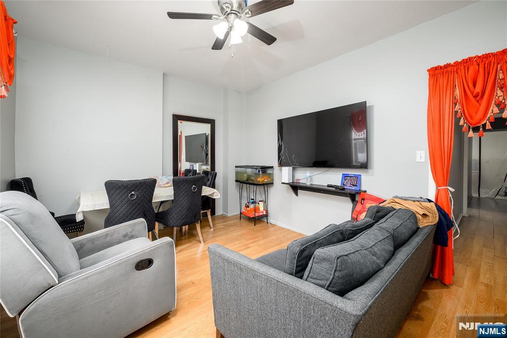 527 Cary Street - Photo 5