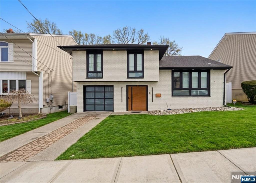 206 Harwood Place, Paramus, NJ, 07652