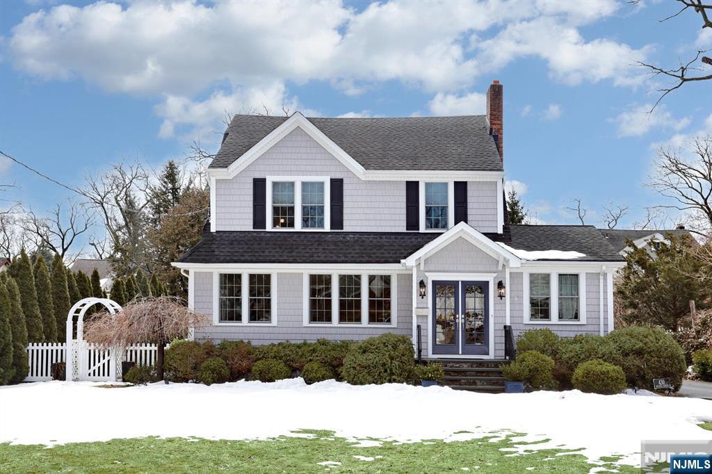 10 E Bayview Avenue, Englewood Cliffs, NJ, 07632