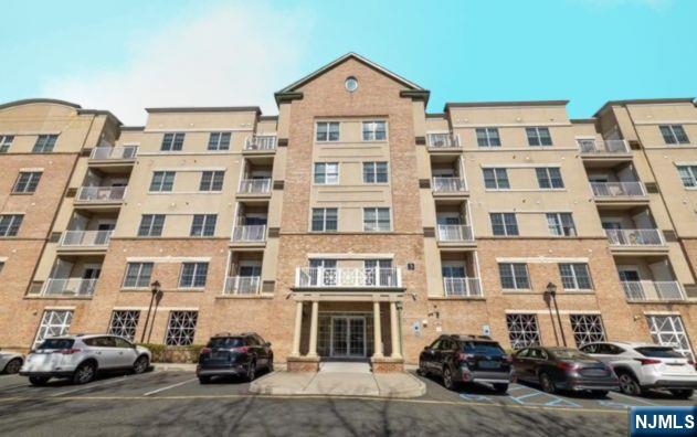 2205 Windsor Park Court 205 - Photo 4