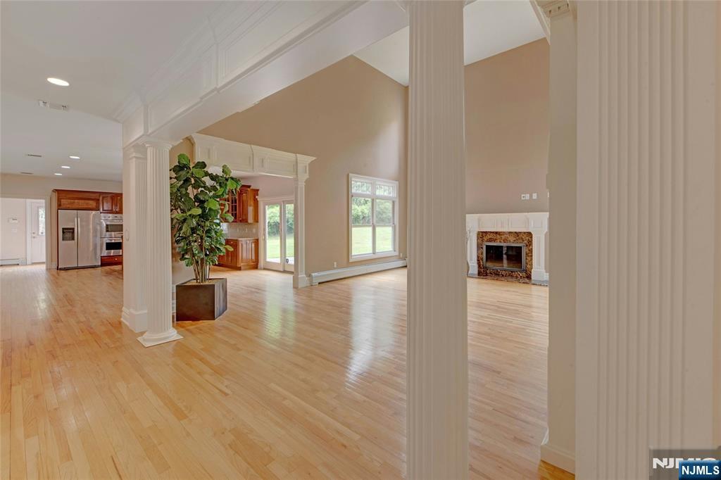 501 Clinton Avenue — photo 12