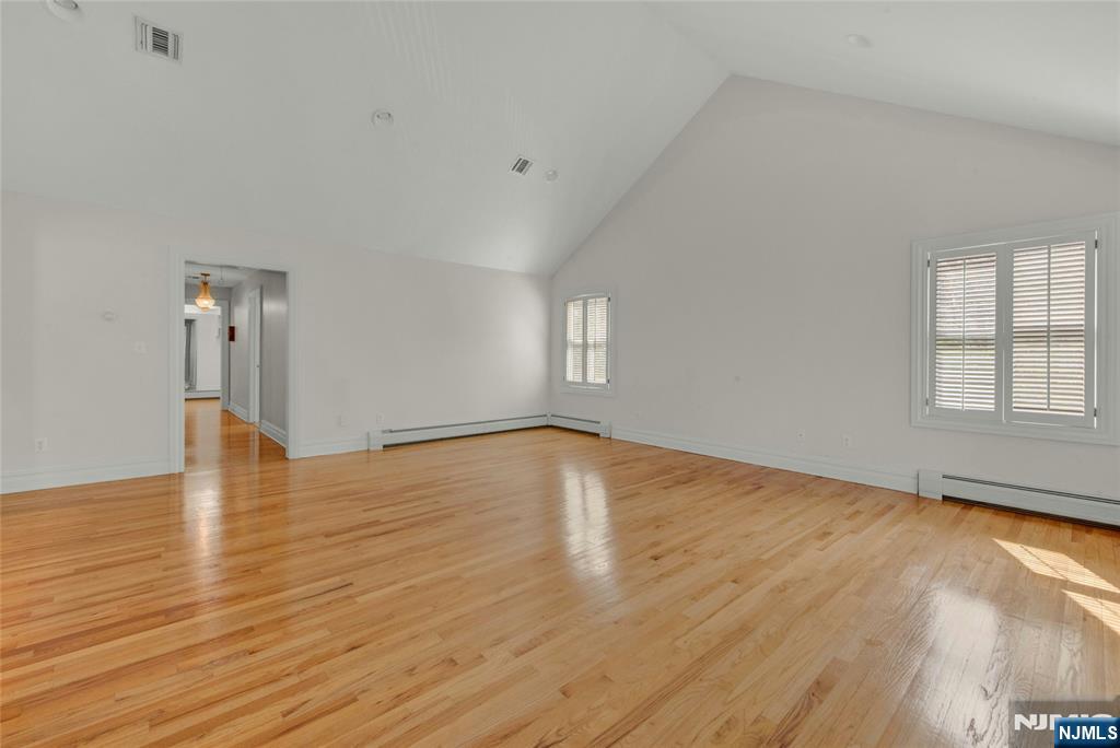 501 Clinton Avenue — photo 19