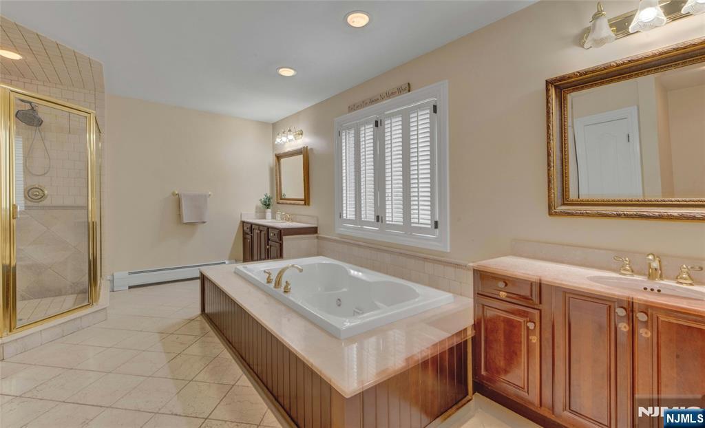 501 Clinton Avenue — photo 21