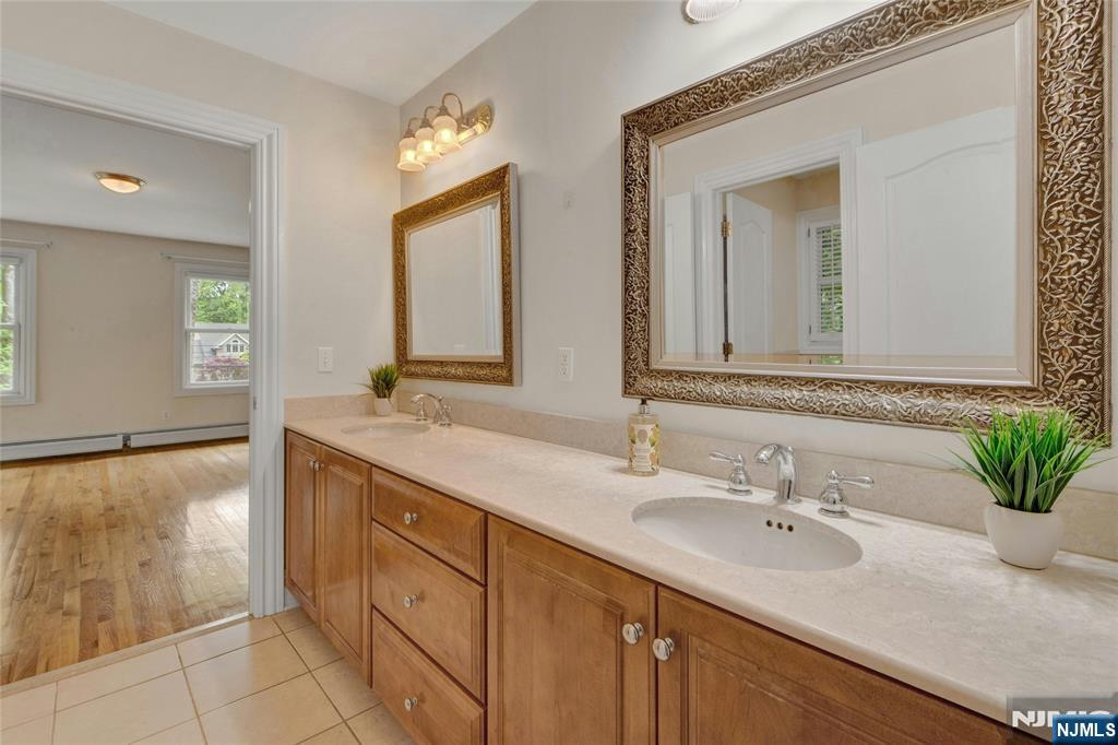 501 Clinton Avenue — photo 26