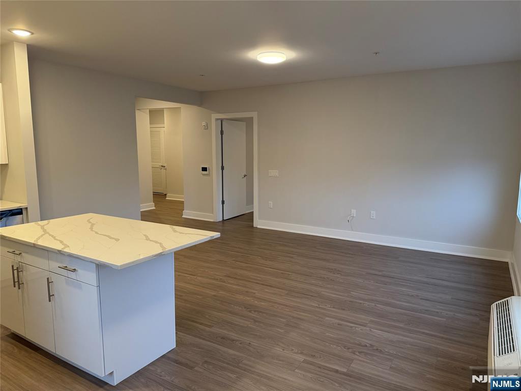 1685 Bergen Boulevard 604 - Photo 4