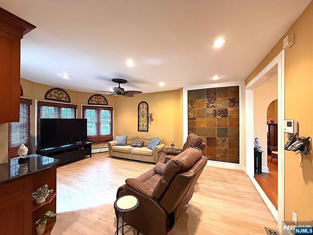 632 Belgrove Drive — photo 23