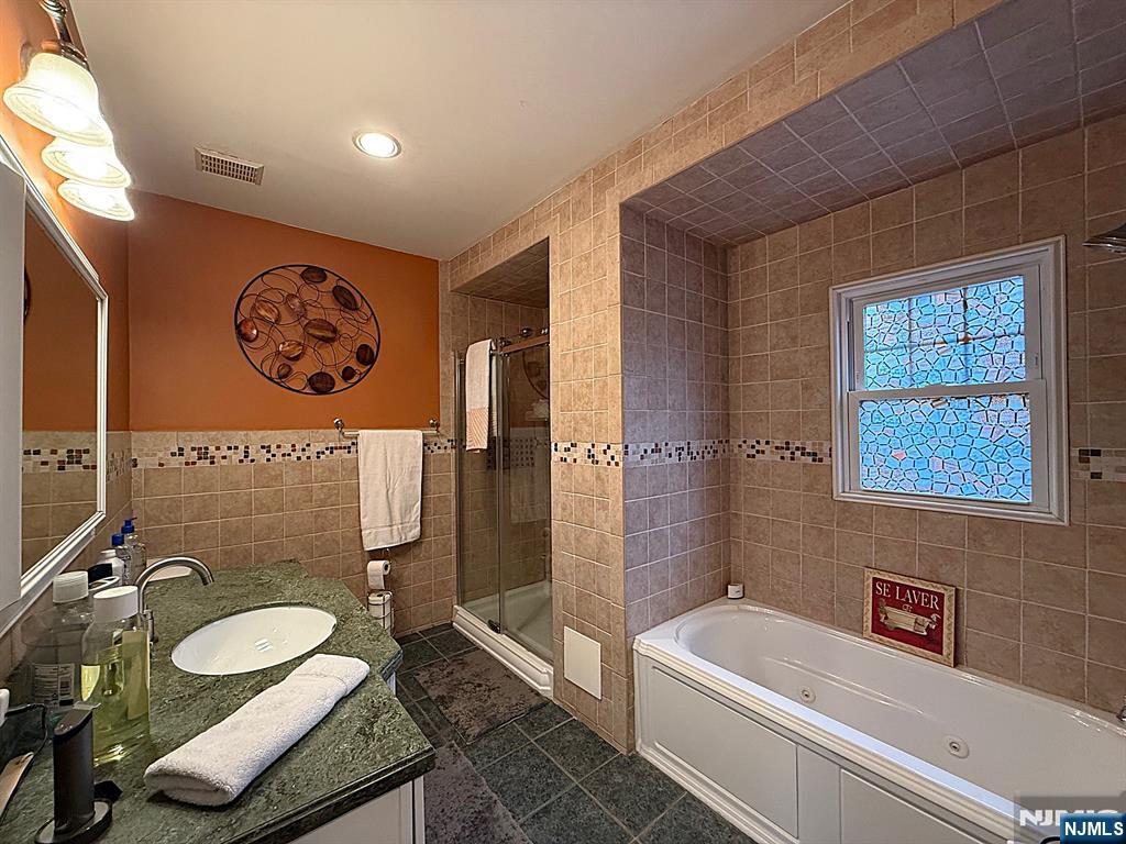632 Belgrove Drive — photo 32