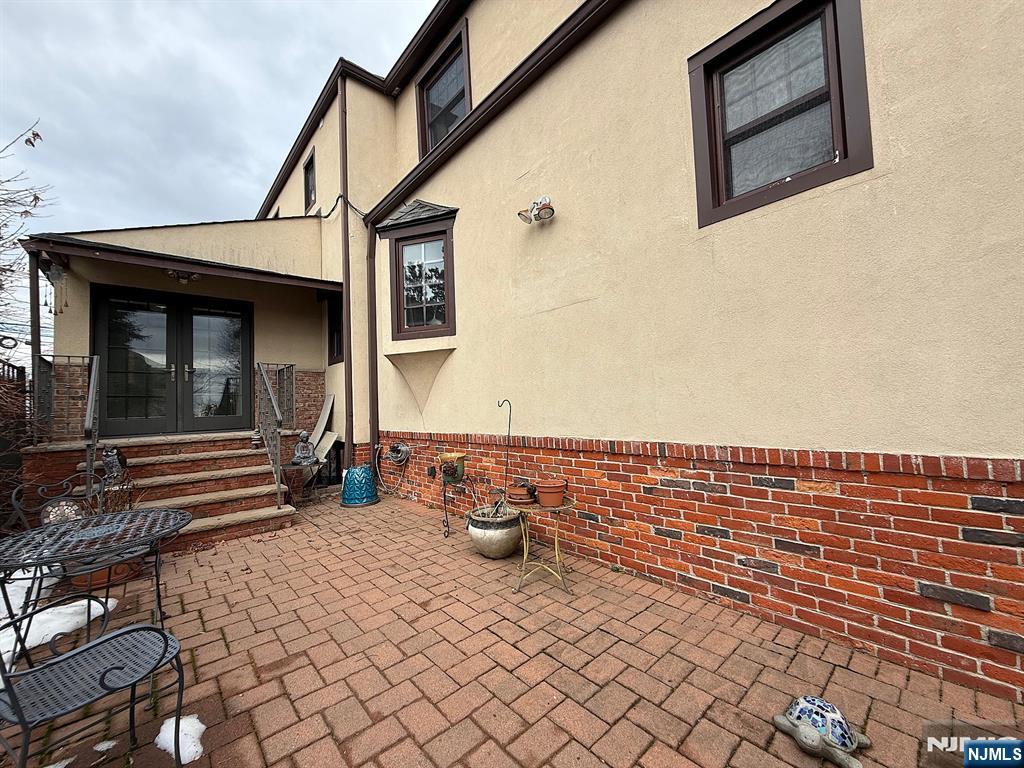 632 Belgrove Drive — photo 6