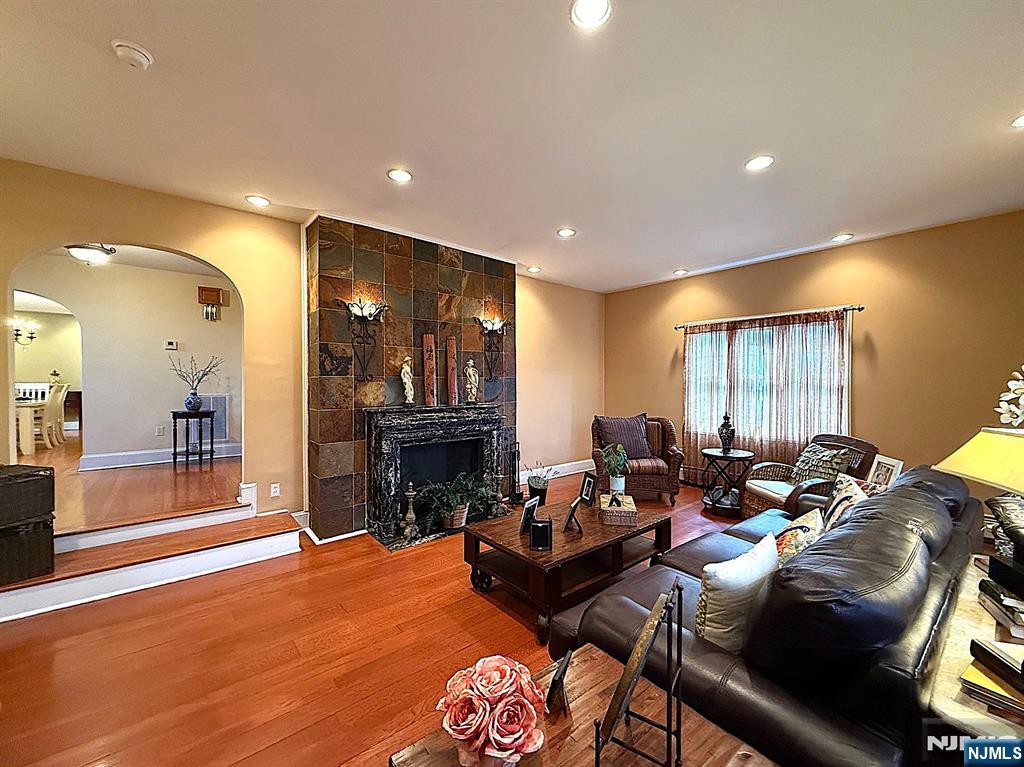 632 Belgrove Drive — photo 10