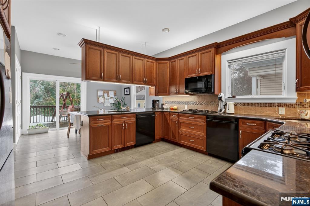 29 Temple Place, Passaic, NJ, 07055