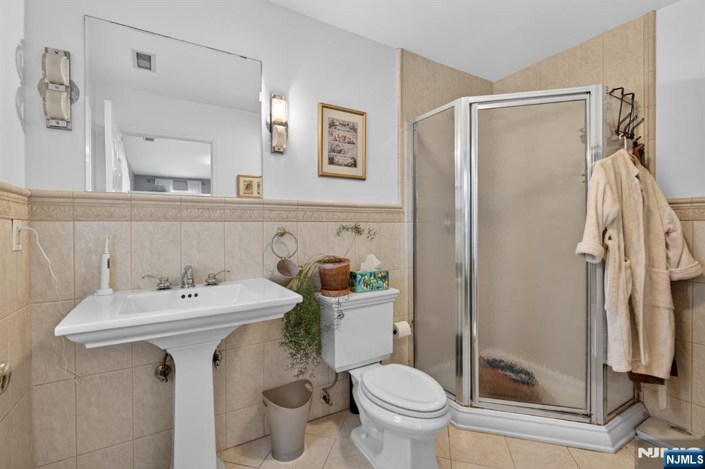 29 Temple Place, Passaic, NJ, 07055