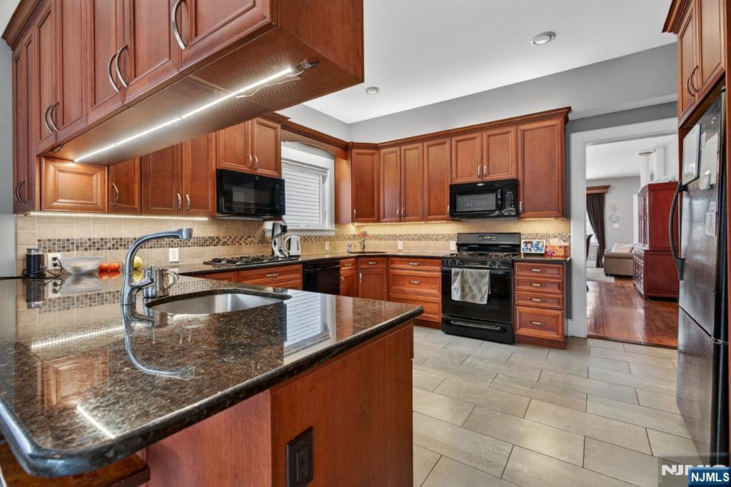 29 Temple Place, Passaic, NJ, 07055