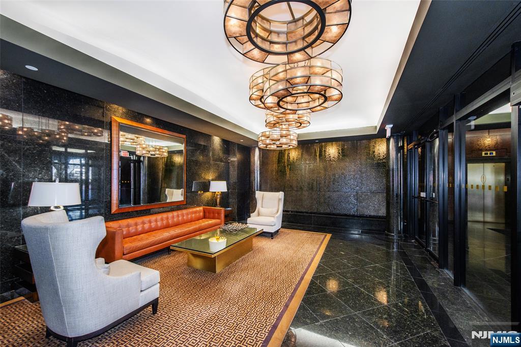 900 Palisade UNIT 18N, Fort Lee, NJ, 07024