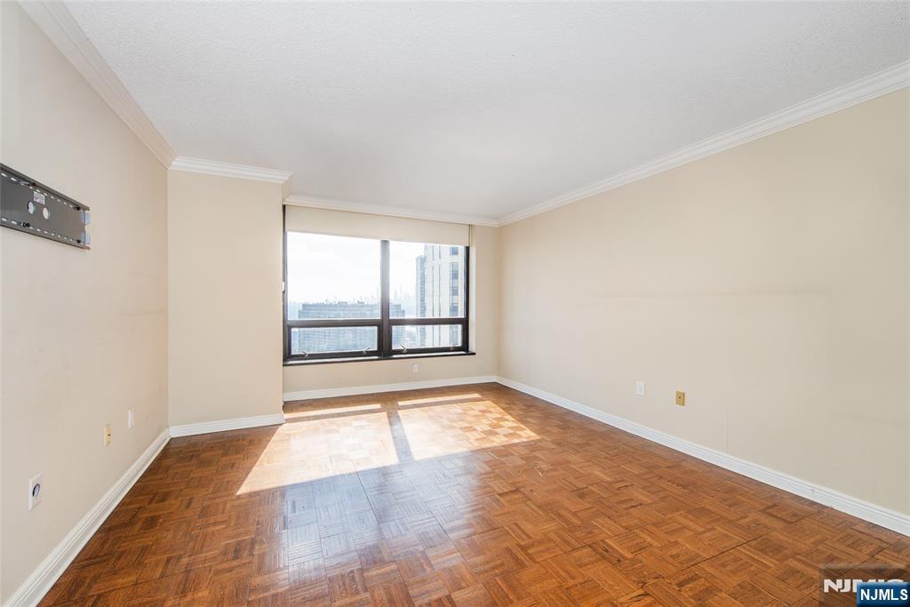 900 Palisade UNIT 18N, Fort Lee, NJ, 07024