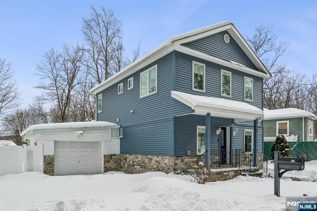 13 Roger Avenue - Photo 1