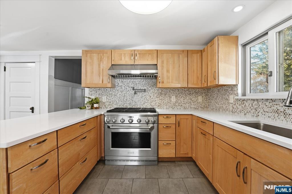 343 & 339 Quaker Church Road