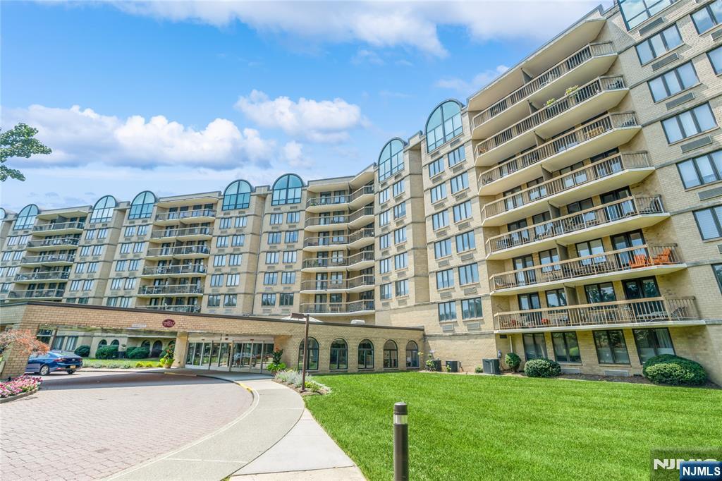 233 5th Street UNIT B, Fairview, NJ, 07022