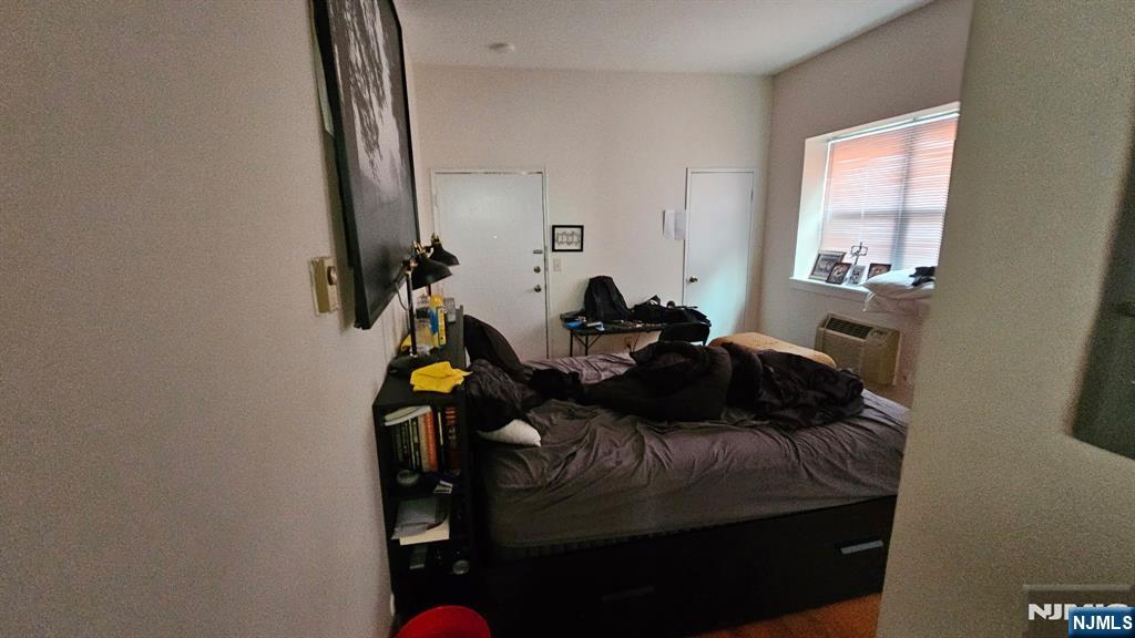467 Hudson Street — photo 11