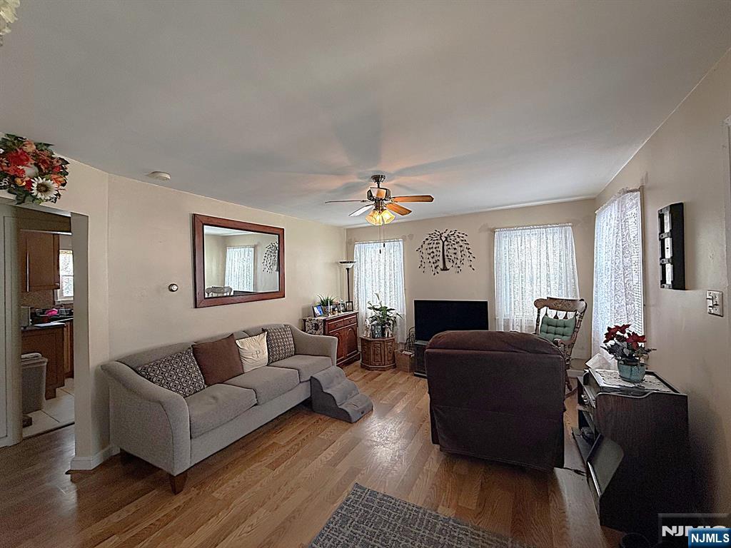 155 Riverview Avenue - Photo 5