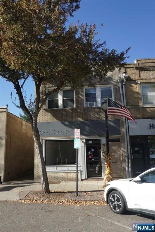 328 Broad Avenue - Photo 2
