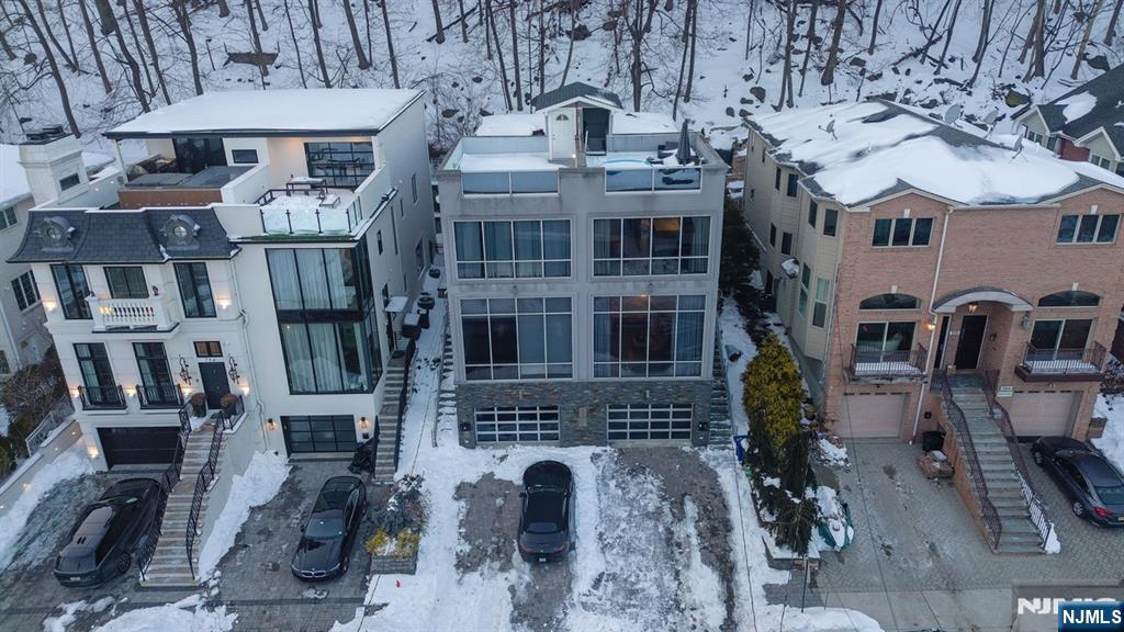 760 Undercliff — photo 33