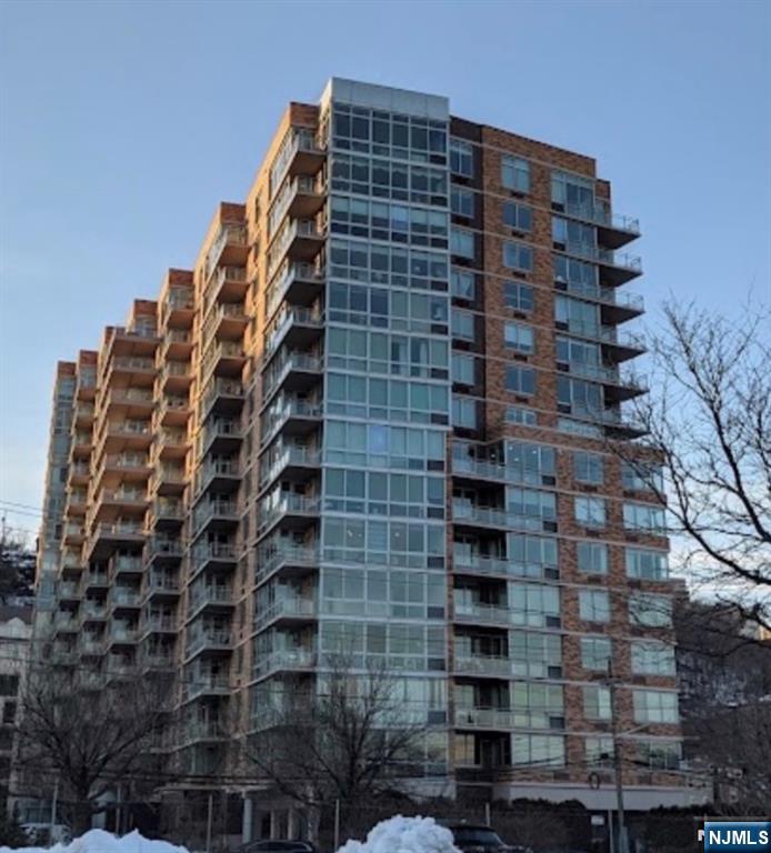 800 Palisade Avenue UNIT 23B, Fort Lee, NJ, 07024