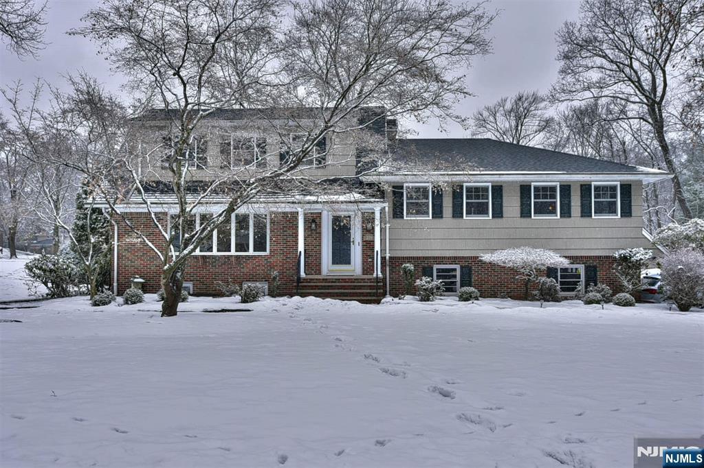 $1,295,000 Split Level