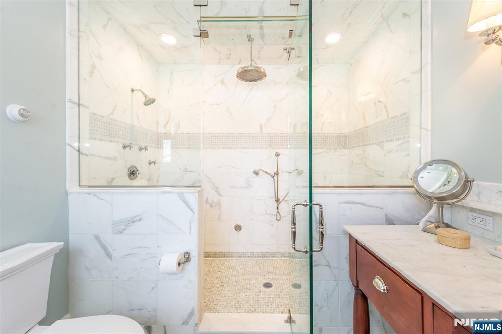 120 W Ridgewood Avenue, Ridgewood, NJ, 07450