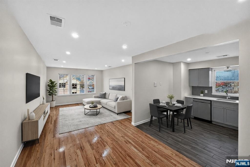 156 Ridgewood Avenue - Photo 2