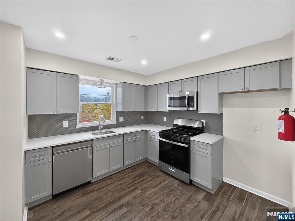 156 Ridgewood Avenue