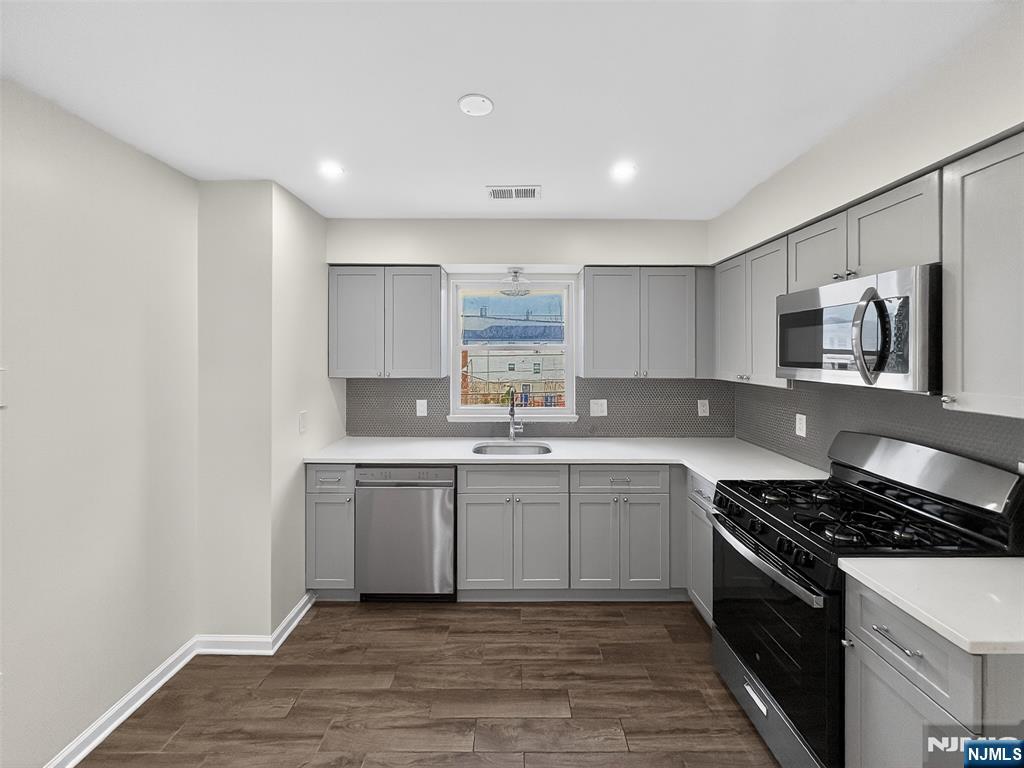 156 Ridgewood Avenue