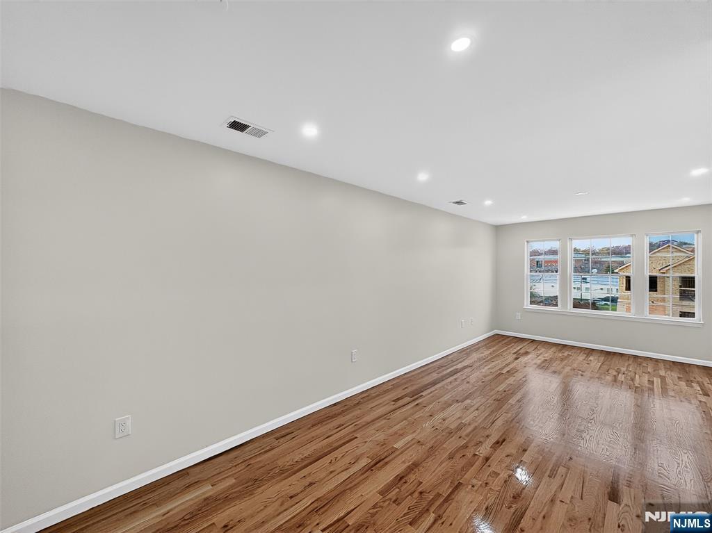 156 Ridgewood Avenue