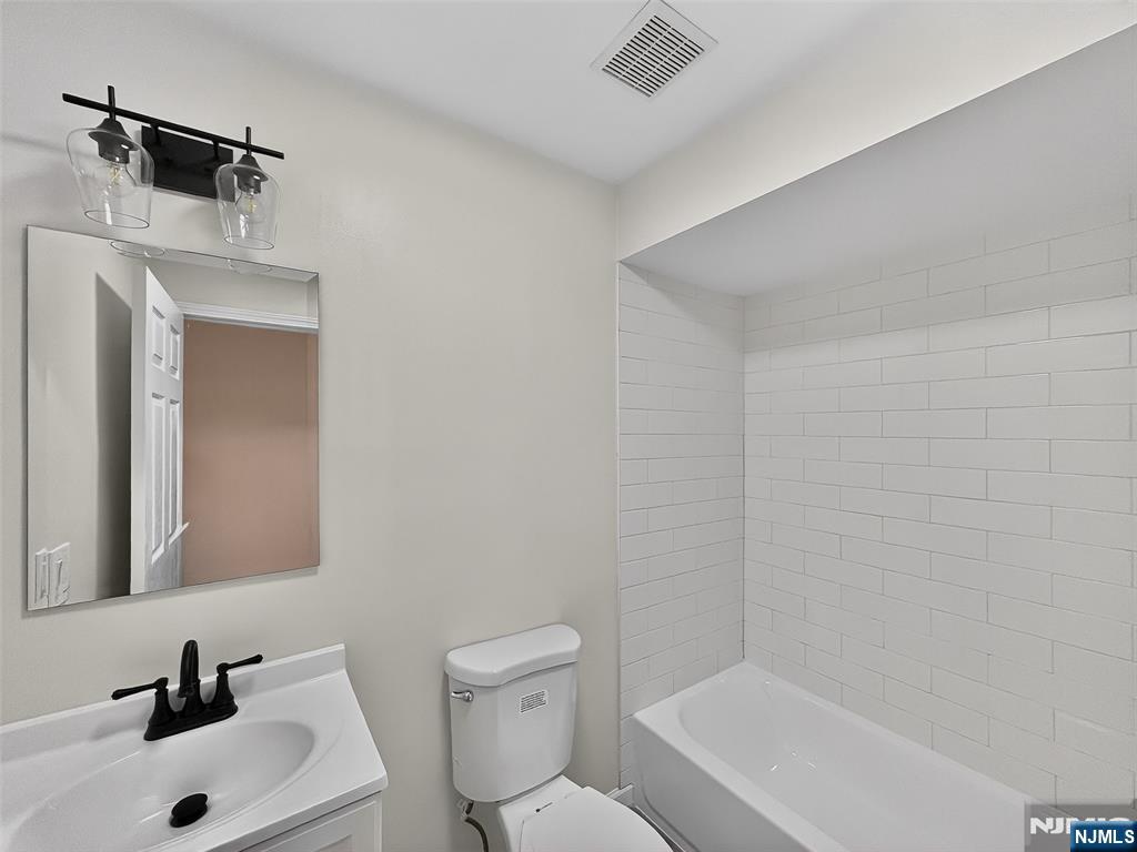 156 Ridgewood Avenue