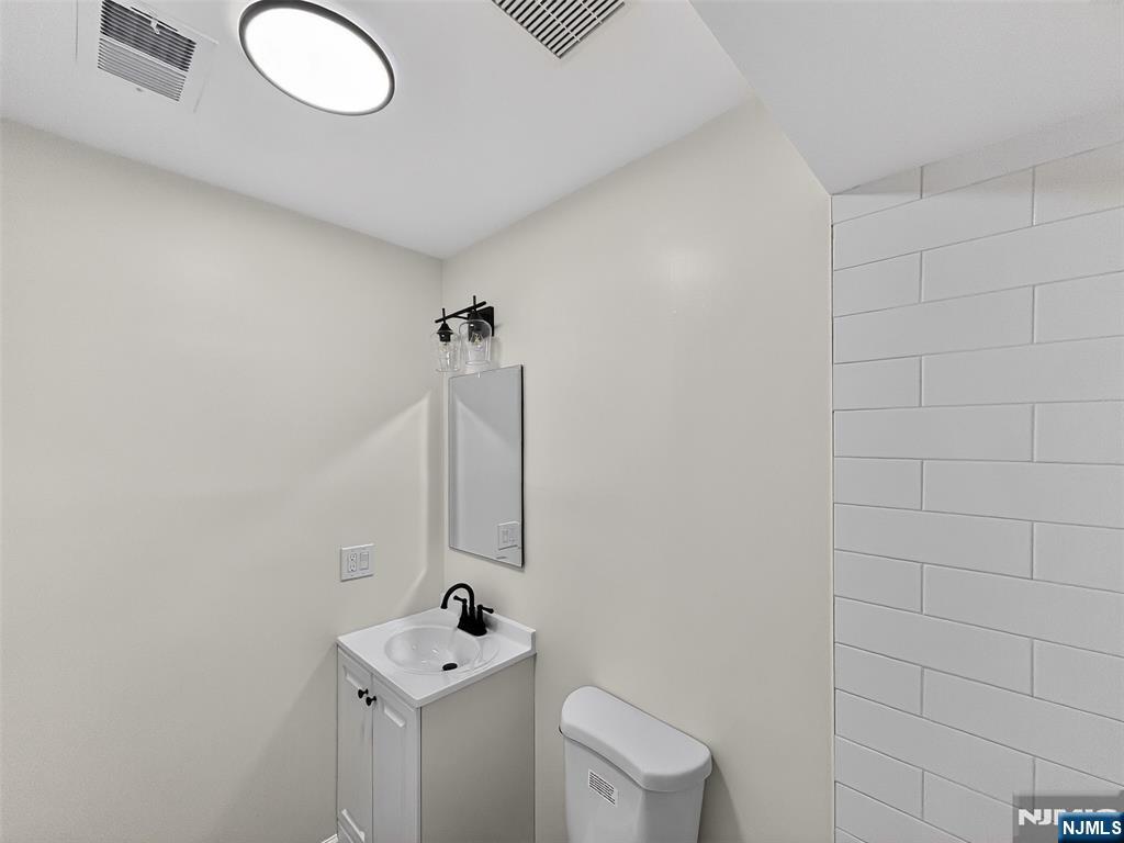 156 Ridgewood Avenue