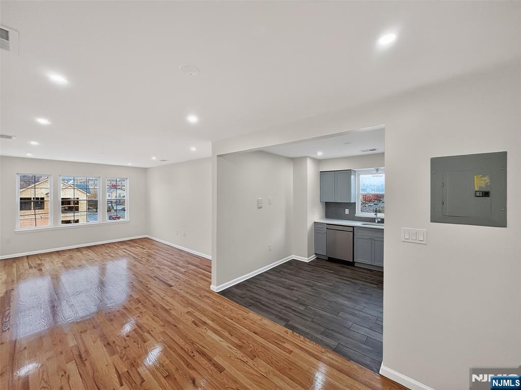 156 Ridgewood Avenue