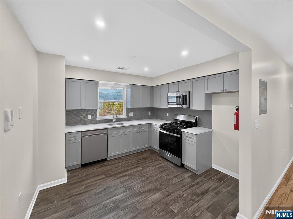 156 Ridgewood Avenue