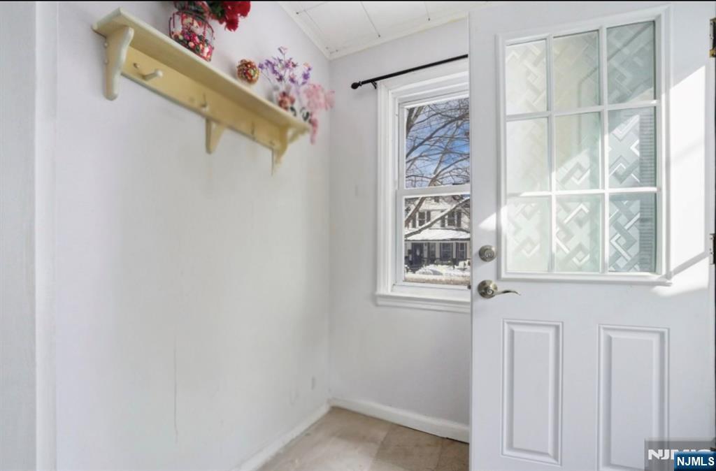 70 Teaneck Road - Photo 2