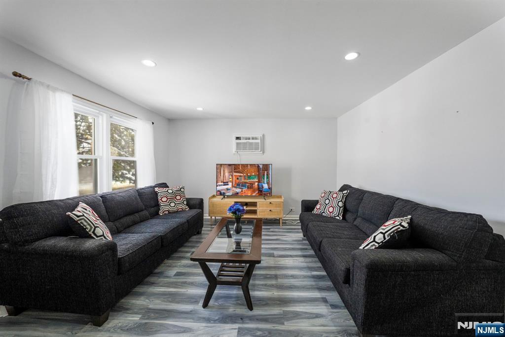 70 Teaneck Road - Photo 5