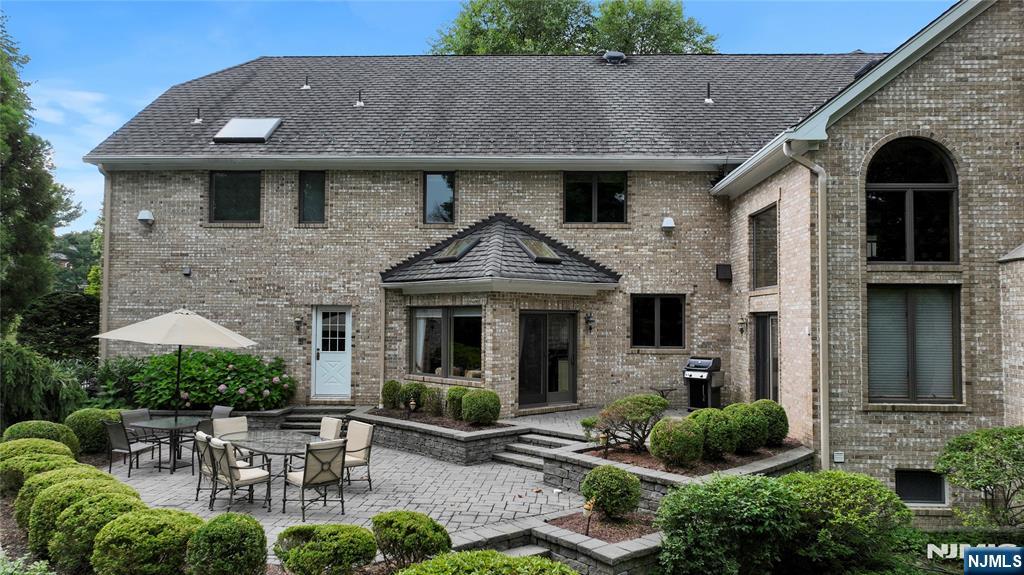 Homes for sale in Franklin Lakes, NJ | 837 Apple Ridge Rd, Franklin Lakes, NJ 07417 | MLS# 26005984