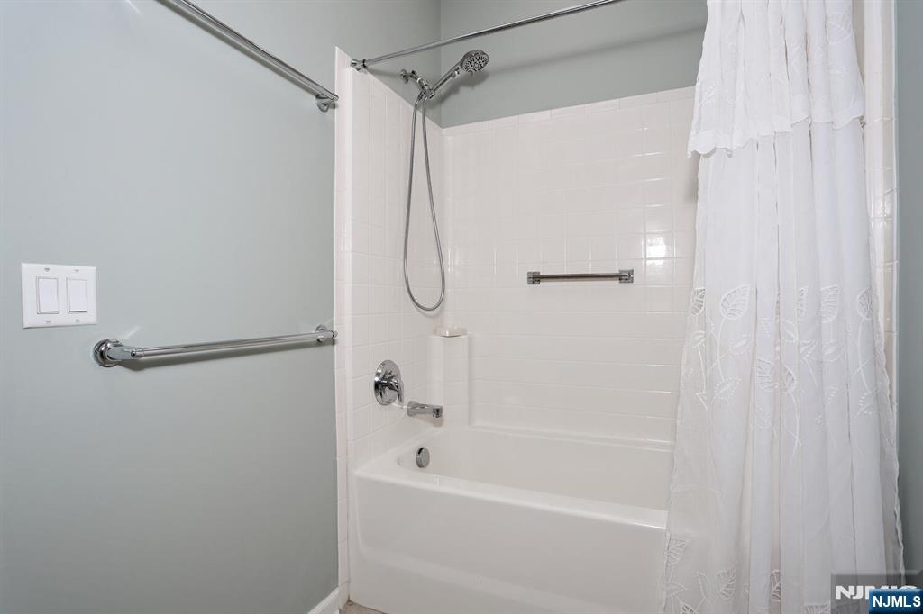 8212 Warrens Way, Wanaque, NJ 07465 Listing Photo  27