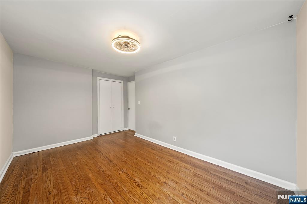 44 Knickerbocker, Cresskill, NJ 07626 Listing Photo  16